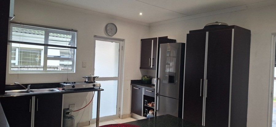 3 Bedroom Property for Sale in Abbotsford Eastern Cape
